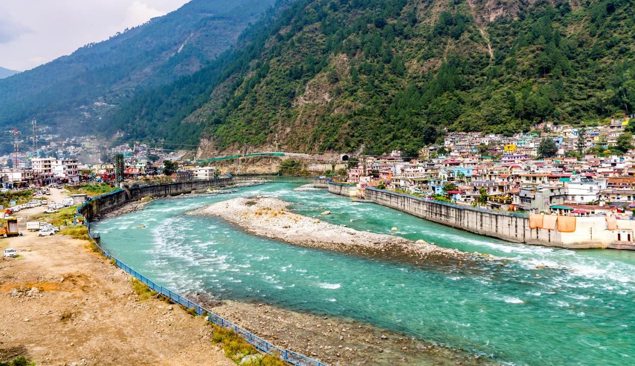 Divine Tri Dham Yatra from Delhi – (Kedarnath, Badrinath & Gangotri)